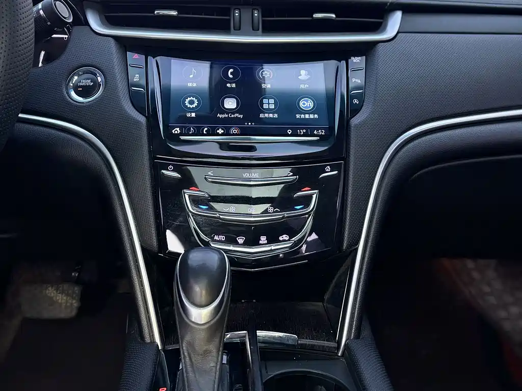 Cadillac XTS 2018 — фото 10