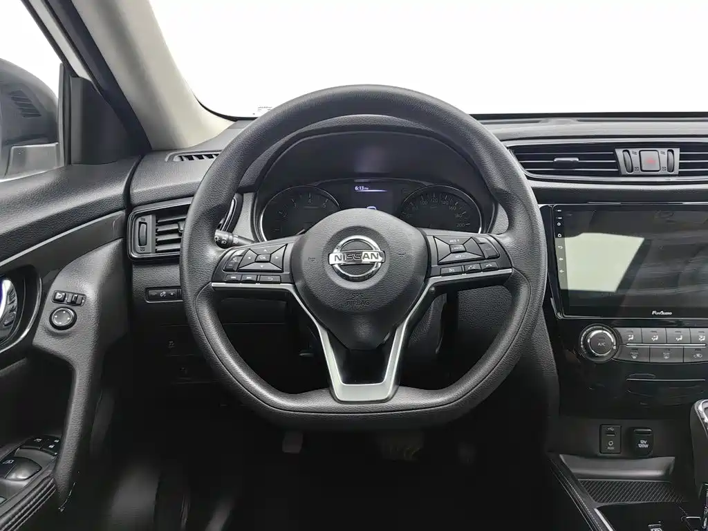 Nissan X-Trail 2018 — фото 11