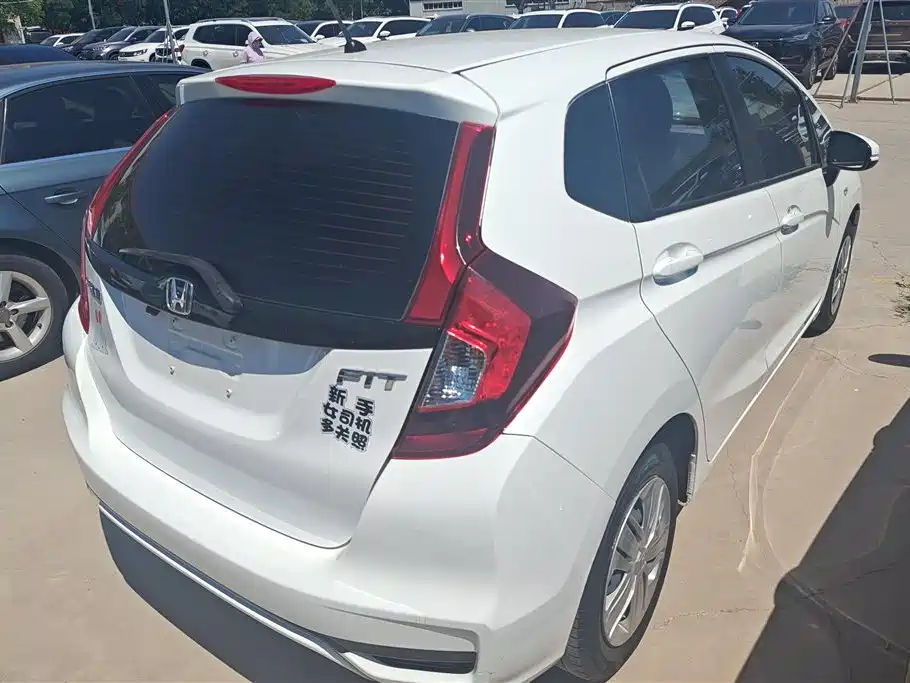 Honda Fit 2020 — фото 3