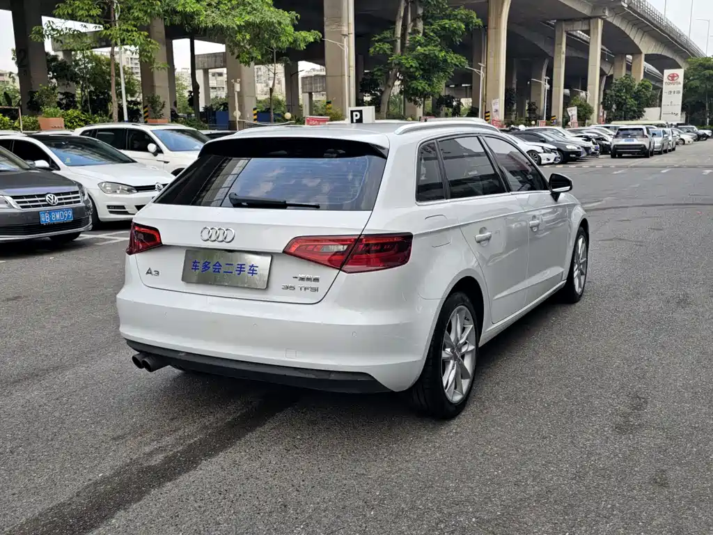 Audi A3 2018 — фото 16