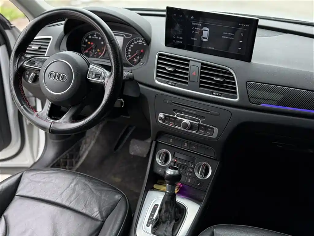 Audi Q3 2016 — фото 19