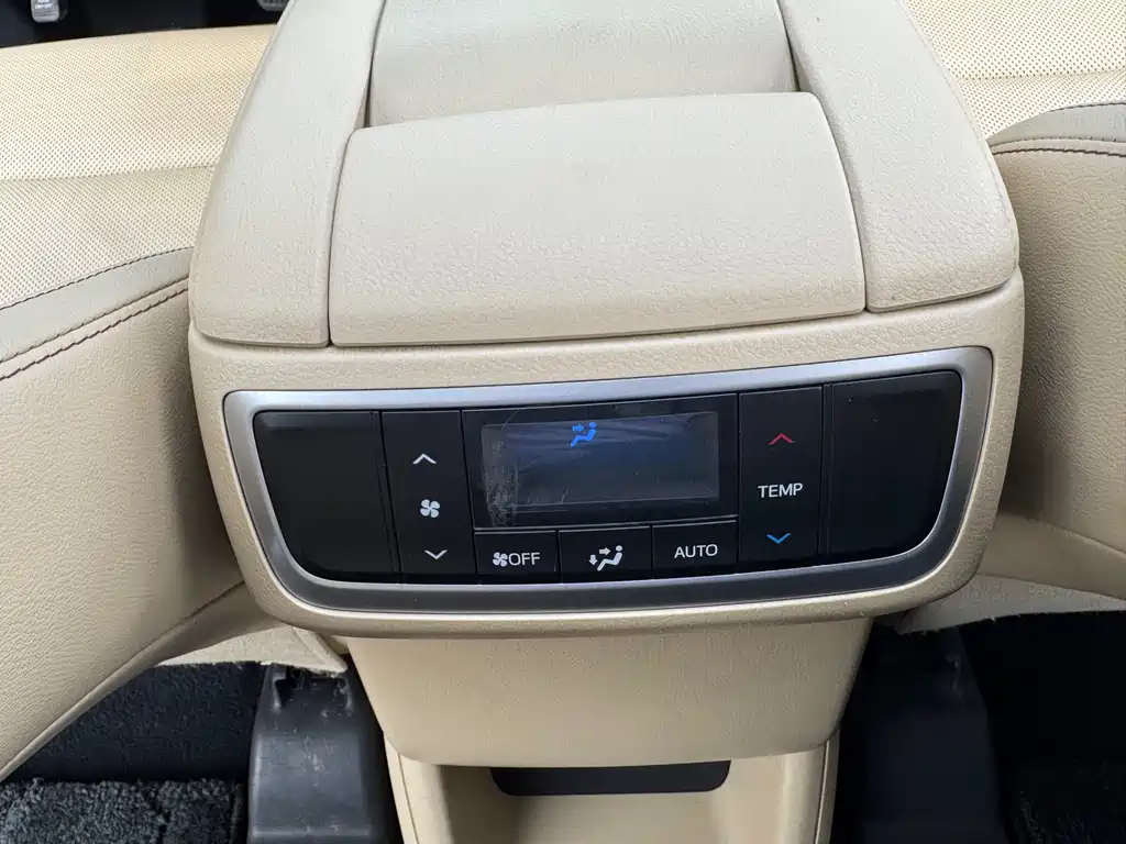Toyota Highlander 2017 — фото 15