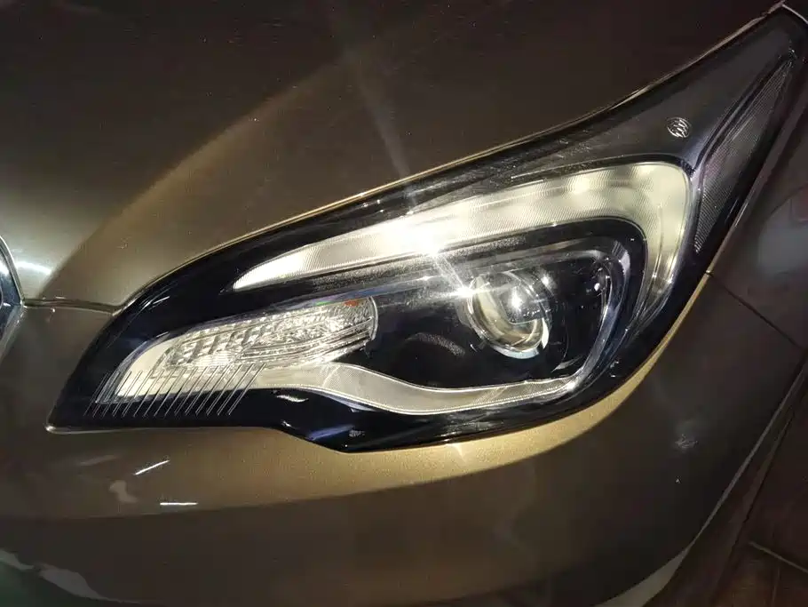 Buick Envision Plus 2016 — фото 5