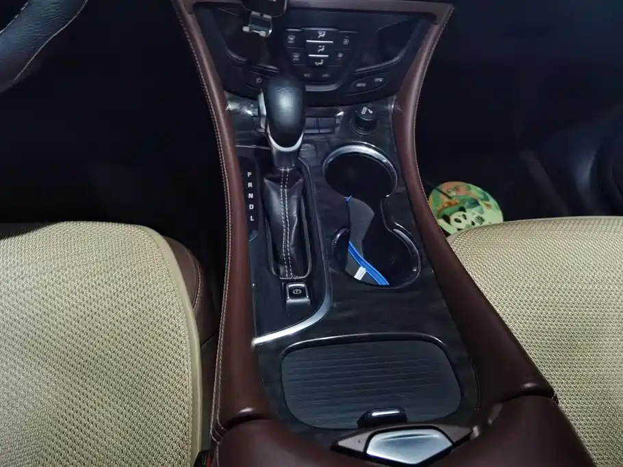 Buick Envision Plus 2016 — фото 16