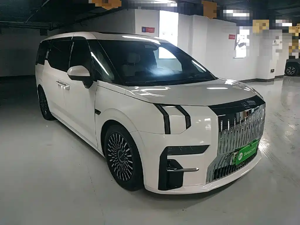 Zeekr 009 2023