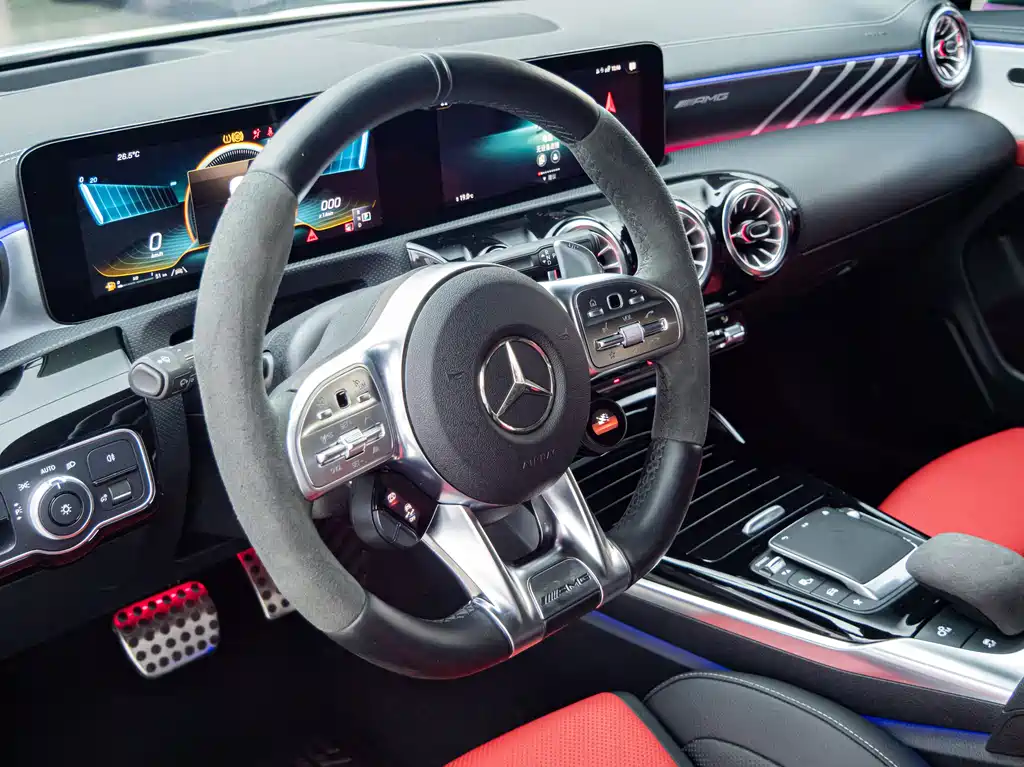 Mercedes-Benz Mercedes CLA AMG 2021 — фото 14