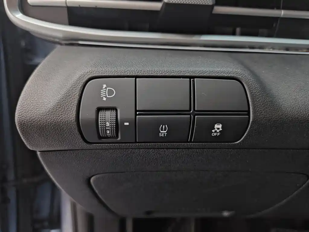 Hyundai Elantra 2024 — фото 21