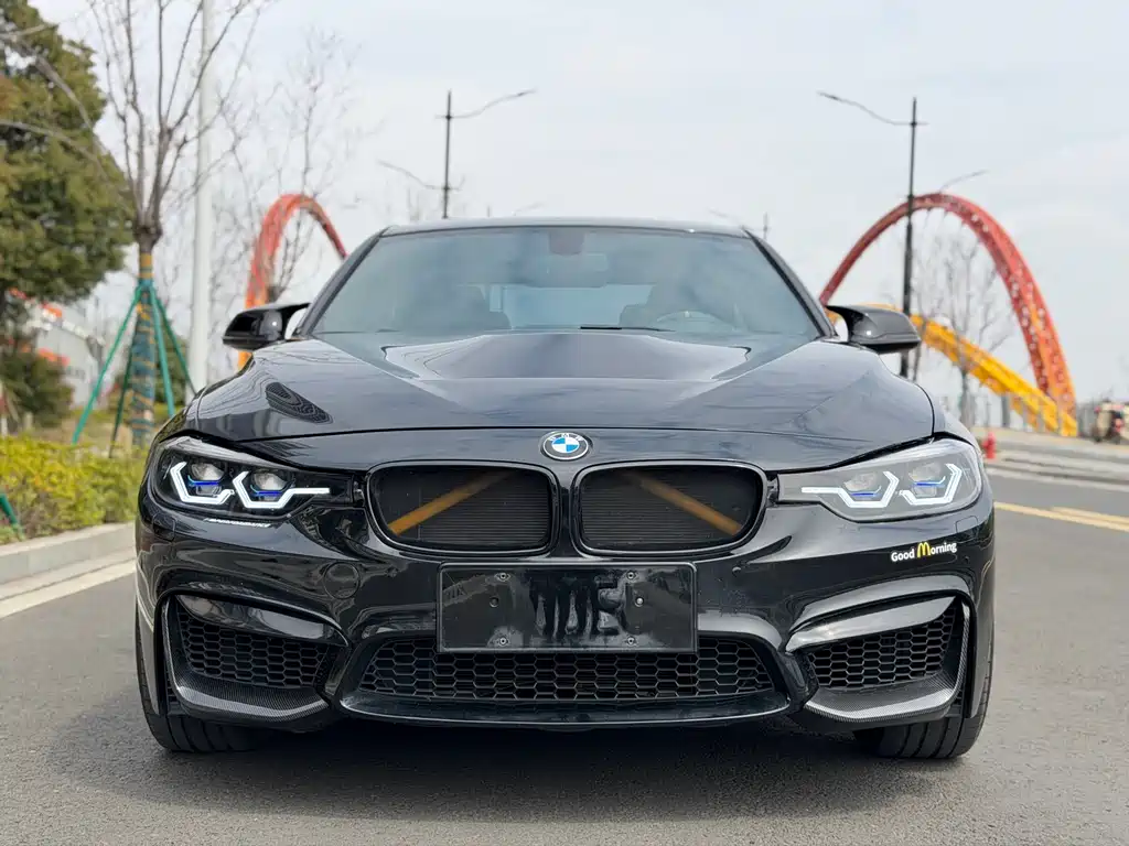 BMW 3 Series 2018 — фото 2
