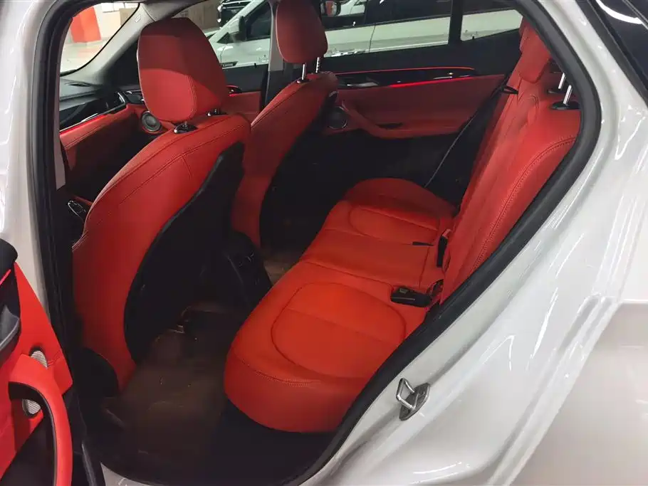 BMW X2 2022 — фото 11