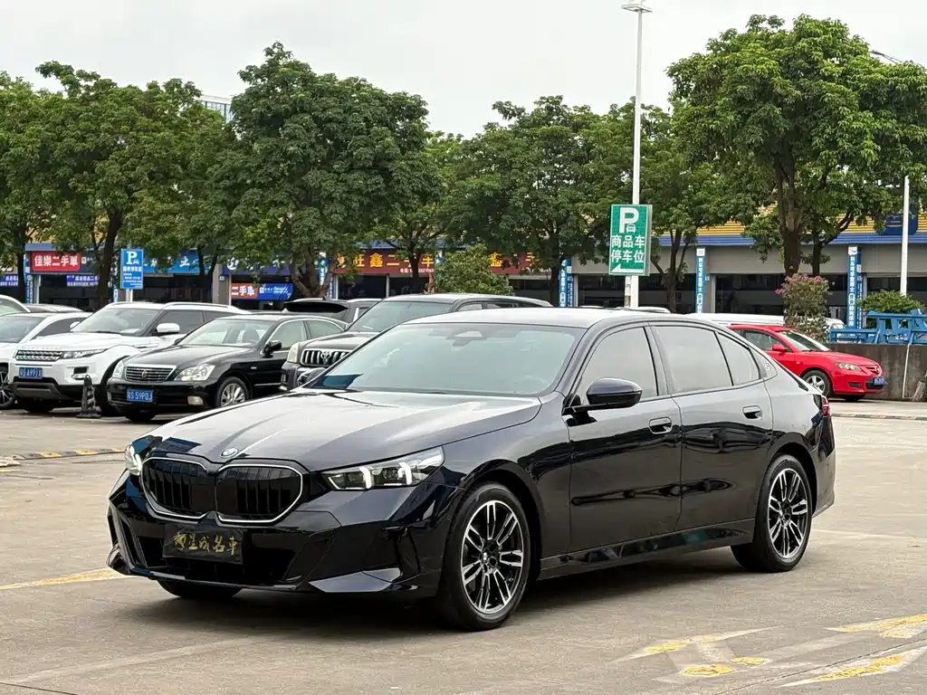 BMW 5 Series 2026