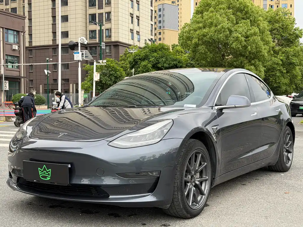 Tesla Model 3 2019 — фото 1
