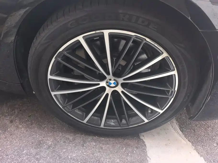 BMW 5 Series 2022