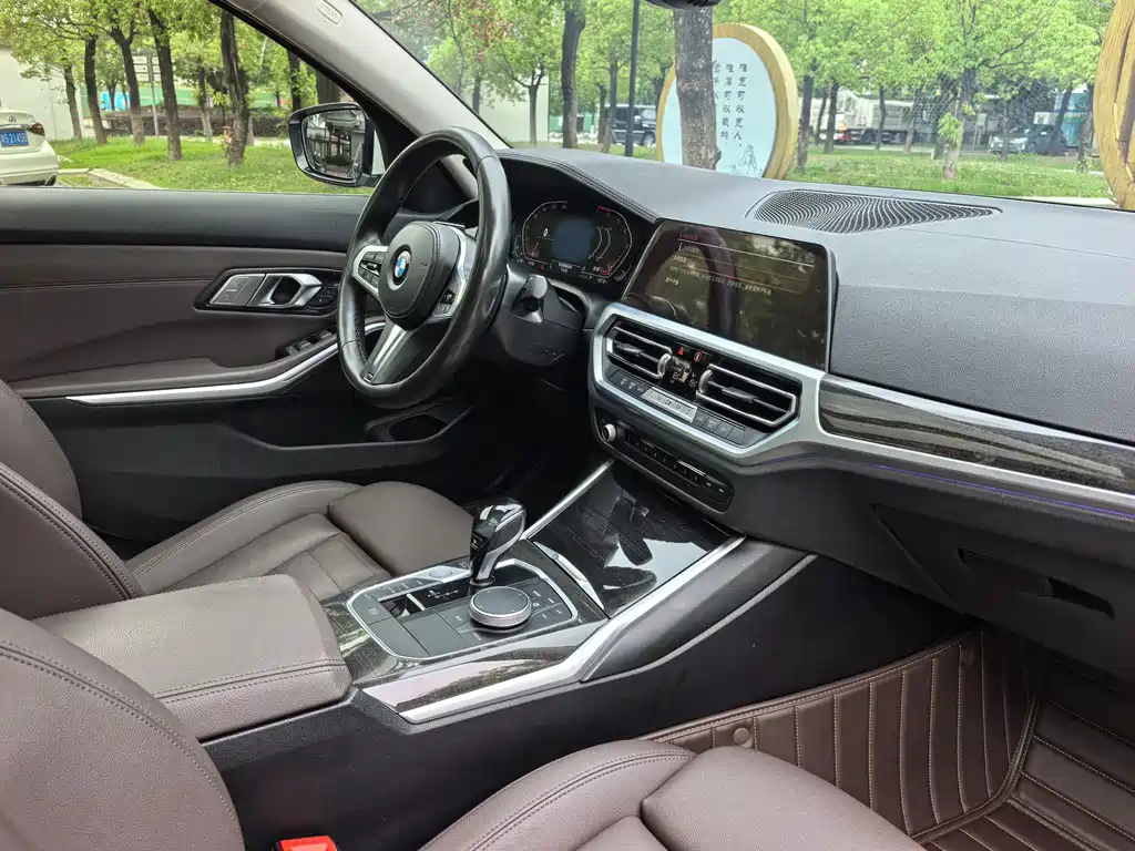 BMW 3 Series 2020 — фото 13