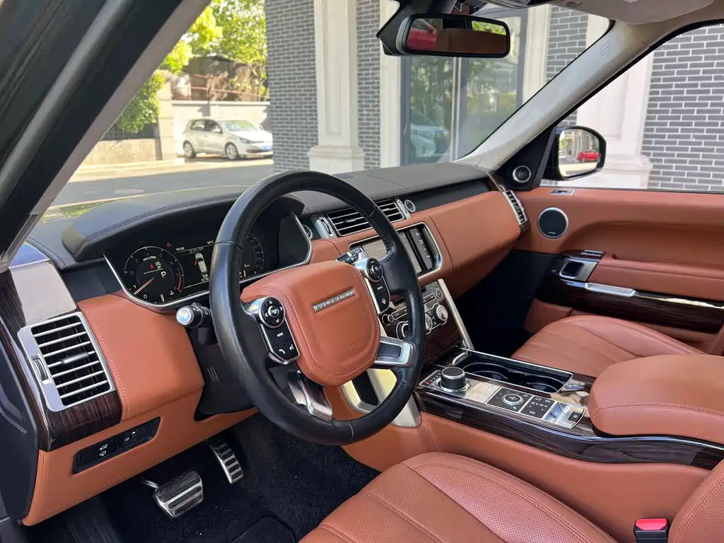 Land Rover Range Rover 2015 — фото 9