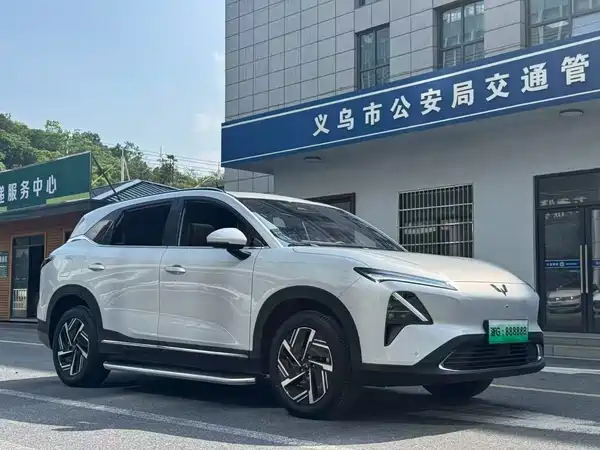 Wuling Starlight S 2025