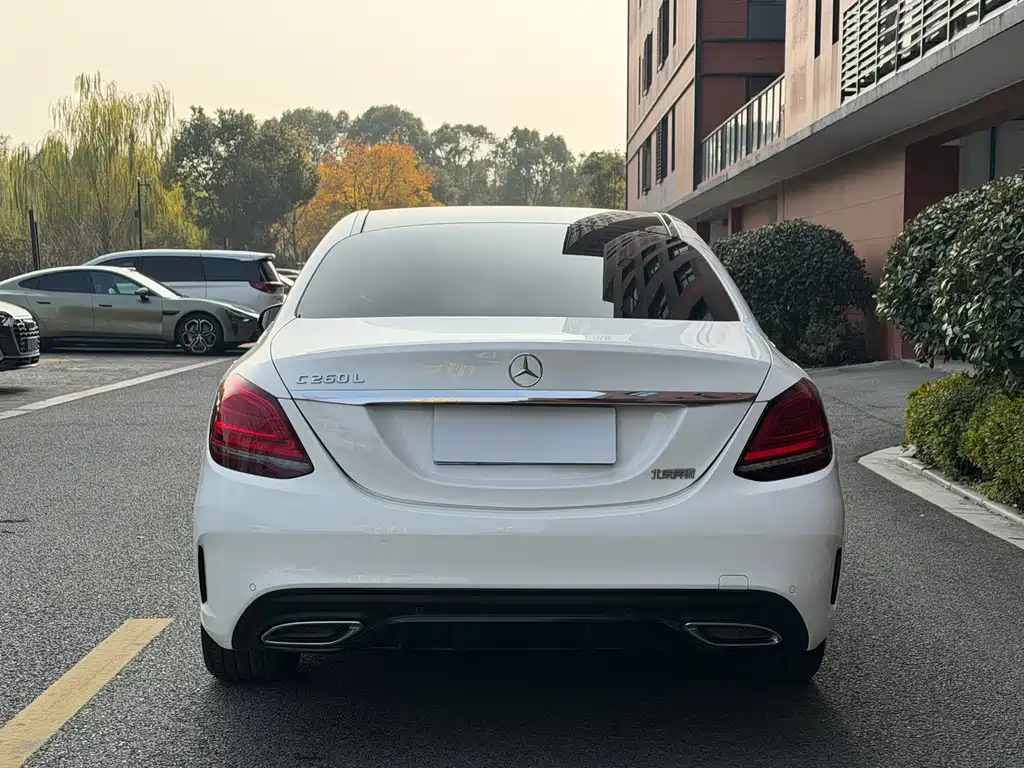 Mercedes-Benz C-Class 2021 — фото 15