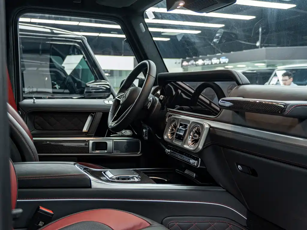 Mercedes-Benz G-Class 2025 — фото 13