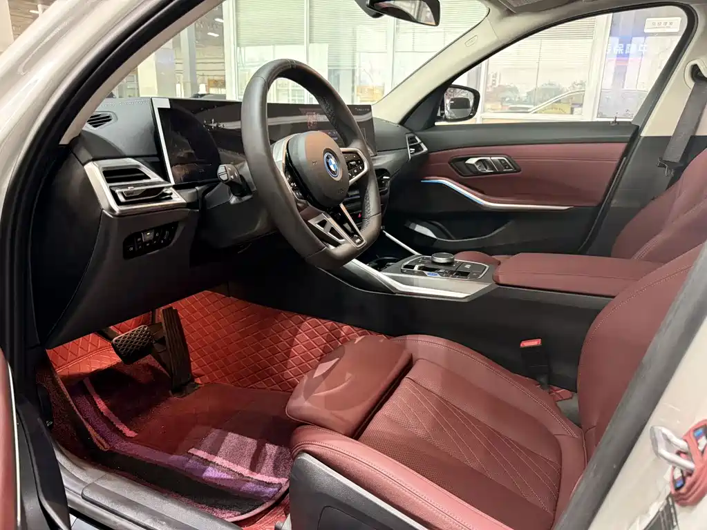BMW i3 2025