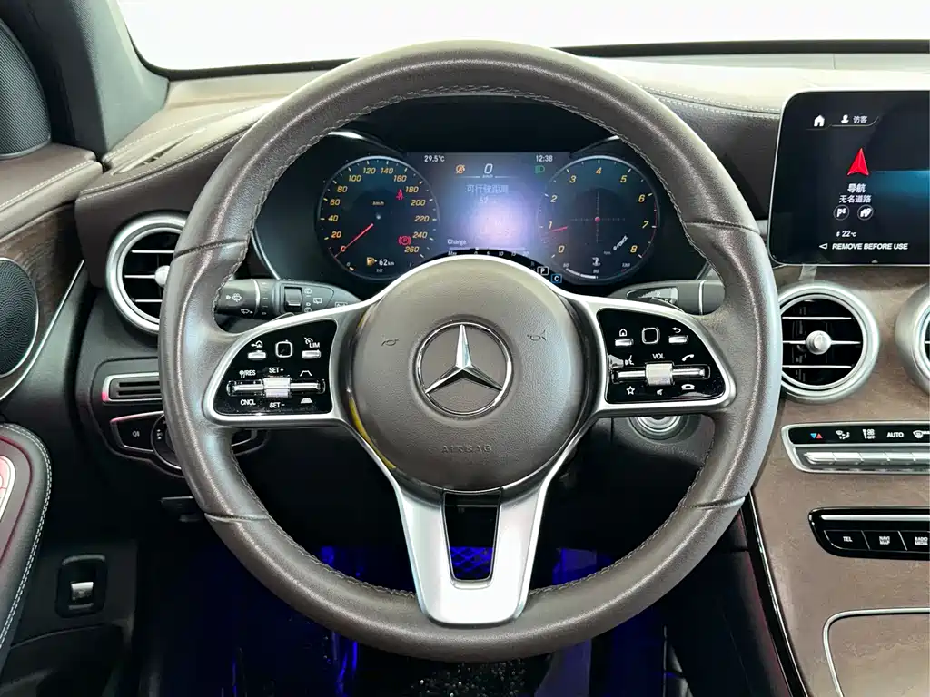 Mercedes-Benz GLC 2022 — фото 14