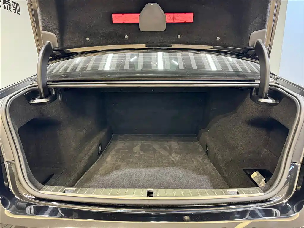 BMW 7 Series 2020 — фото 11