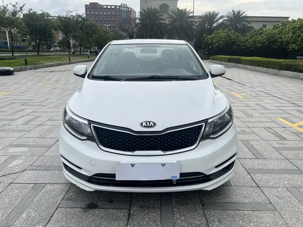 Kia K2 2015 — фото 2