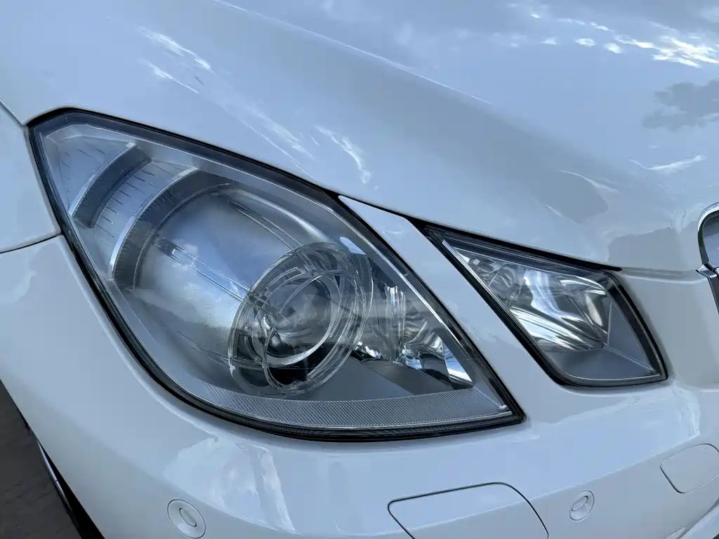 Mercedes-Benz E-Class 2013 — фото 17