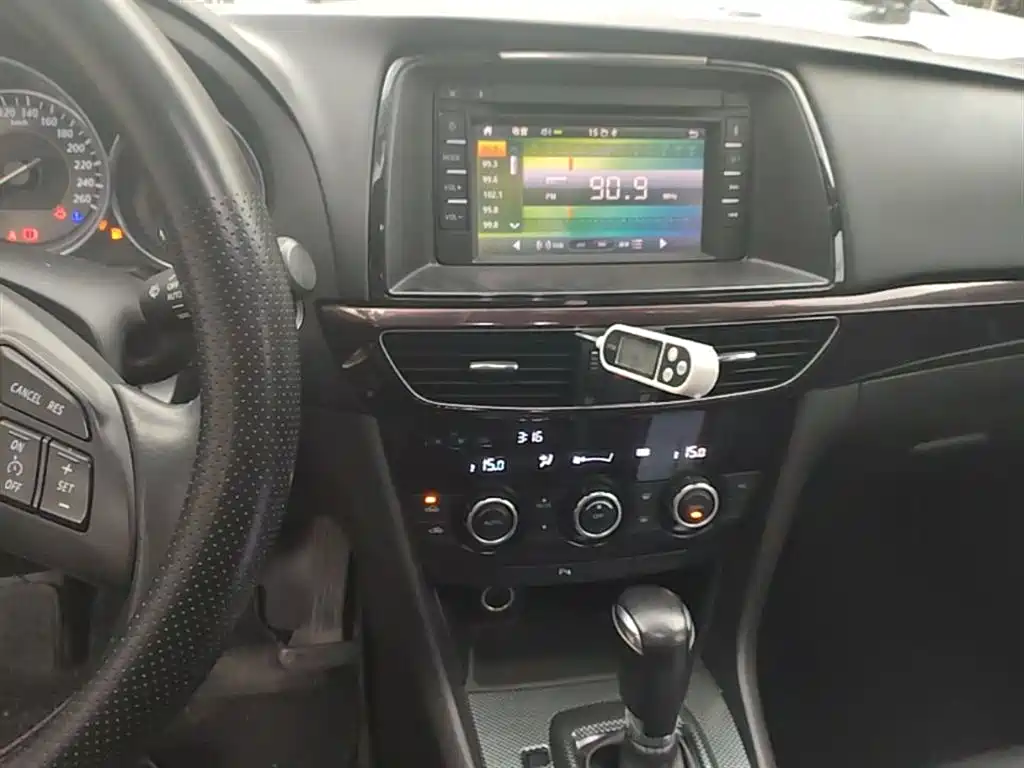 Mazda Atenza 2015 — фото 13