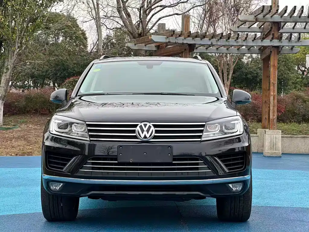 Volkswagen Touareg 2017 — фото 2