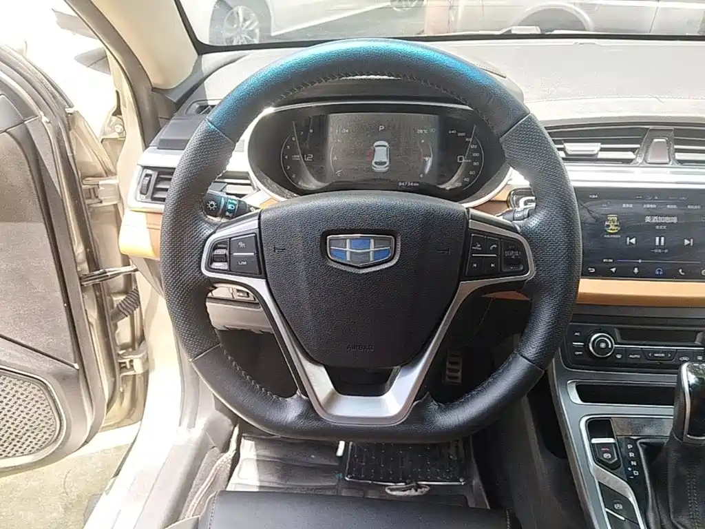 Geely Vision S1 2018 — фото 11