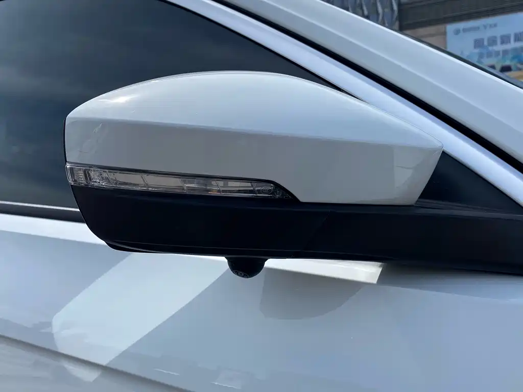 Volkswagen T-Roc 2022 — фото 20