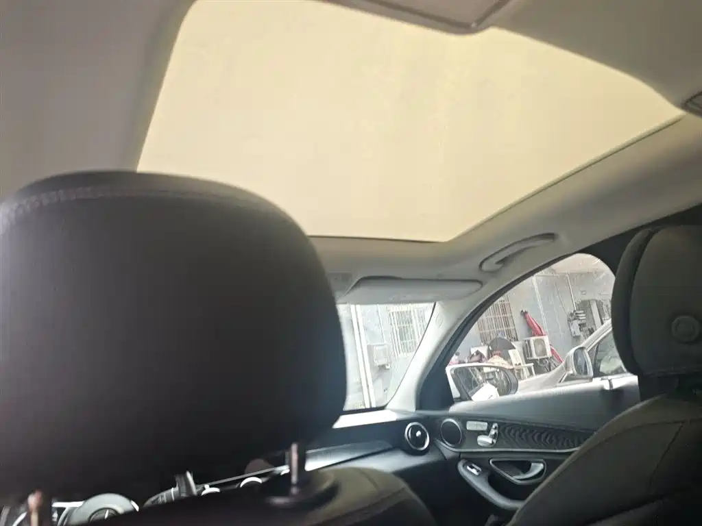Mercedes-Benz C-Class 2019 — фото 19