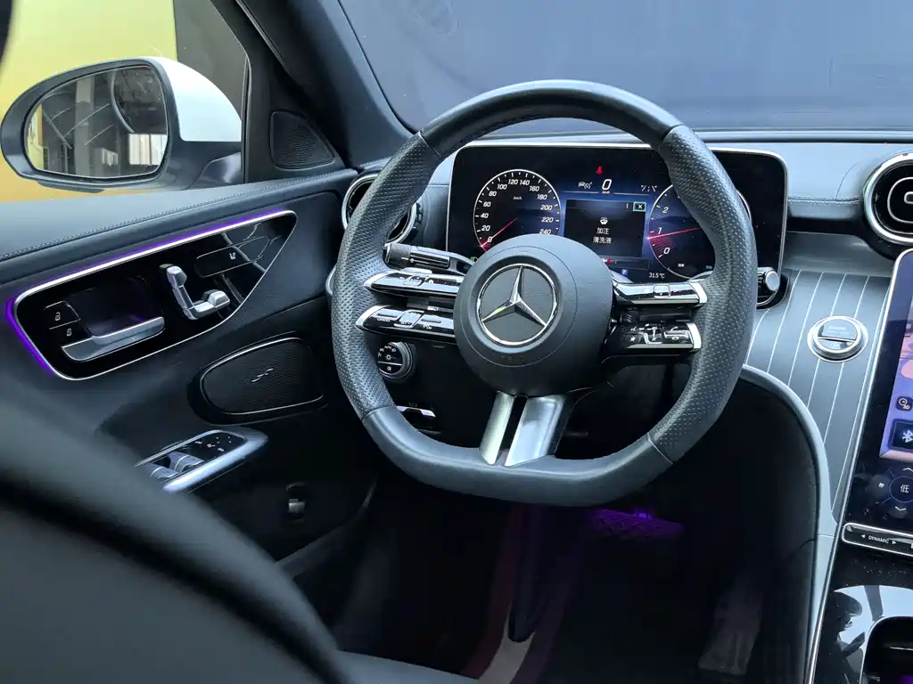 Mercedes-Benz C-Class 2024 — фото 23