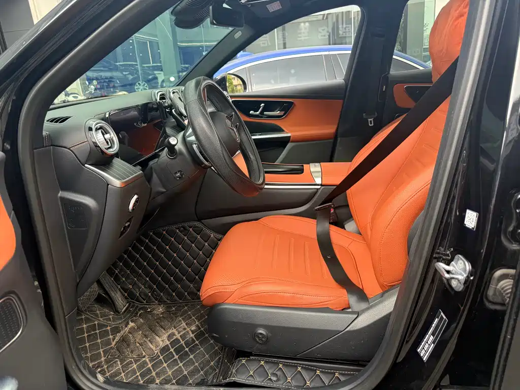 Mercedes-Benz GLC 2023