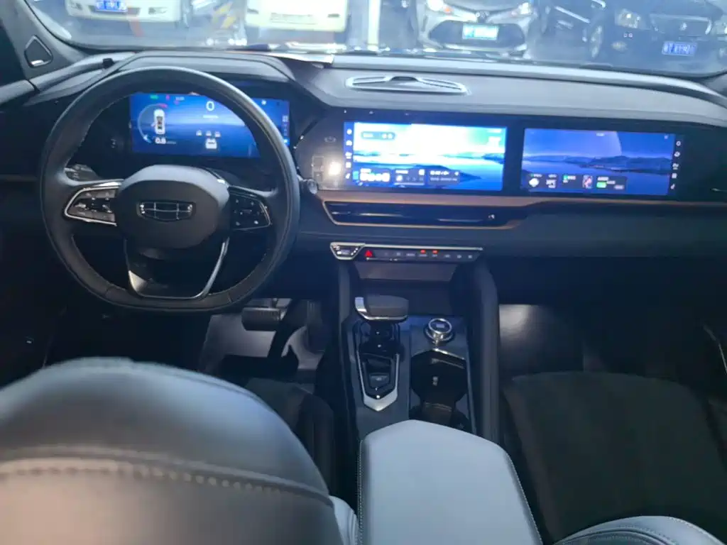 Geely Xingyue L 2022 — фото 10
