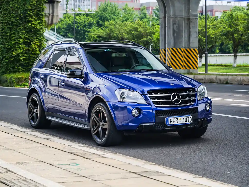 Mercedes-Benz M-Class AMG 2011 — фото 15