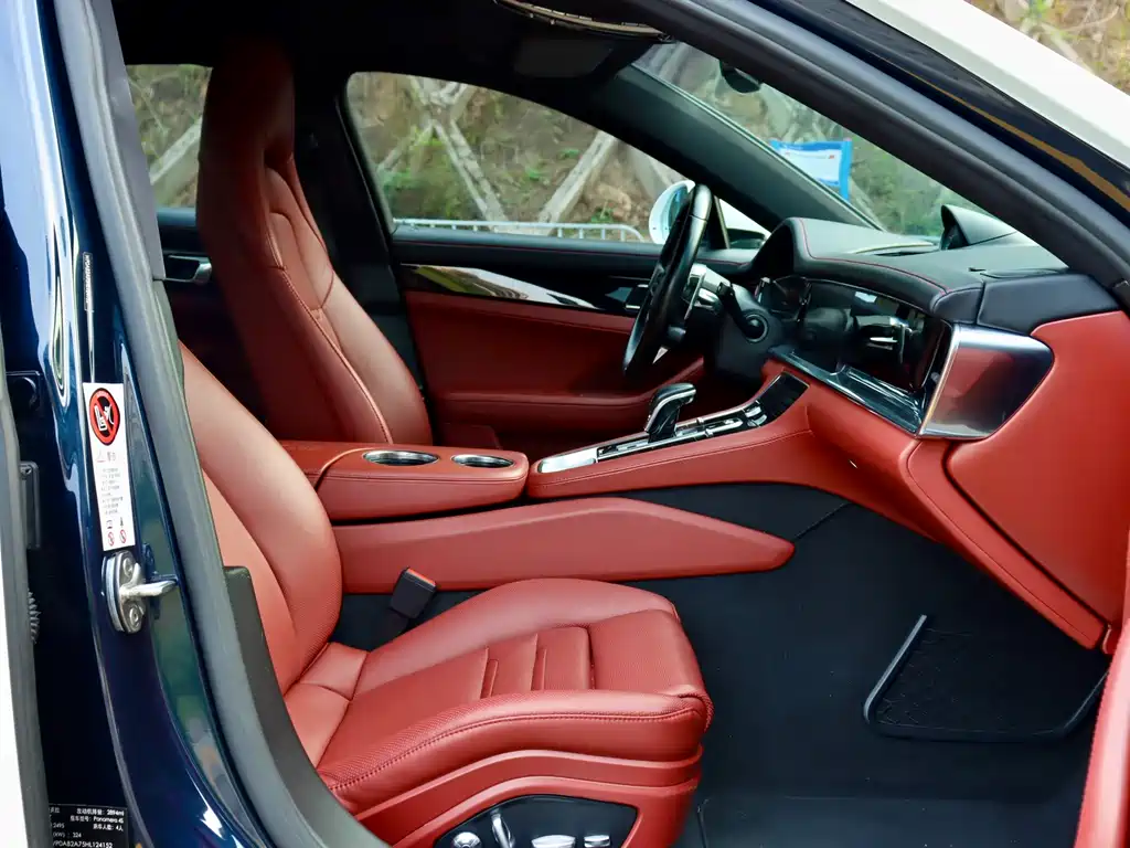 Porsche Panamera 2018 — фото 17
