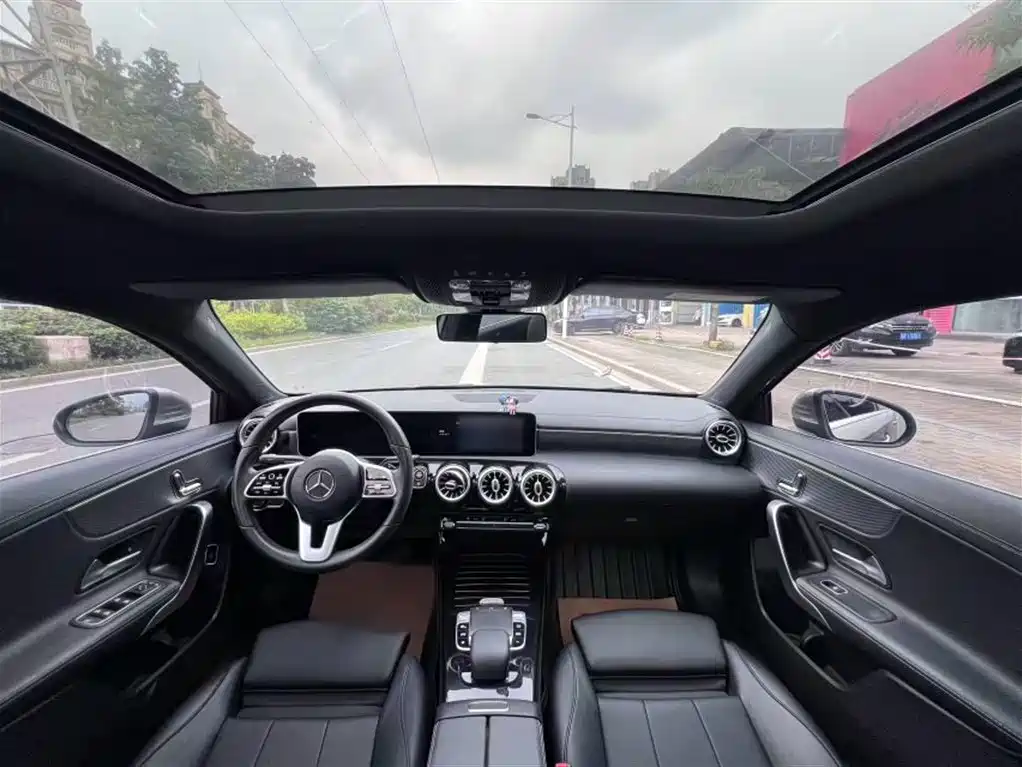 Mercedes-Benz A-Class 2020 — фото 13