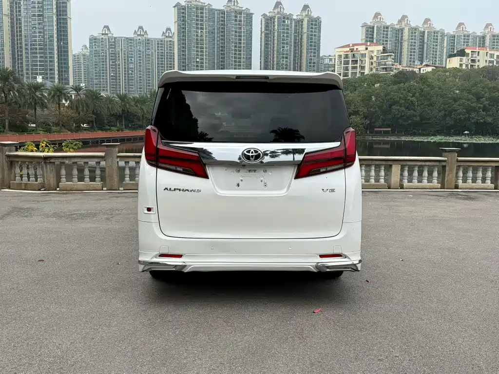Toyota Alphard 2019 — фото 5