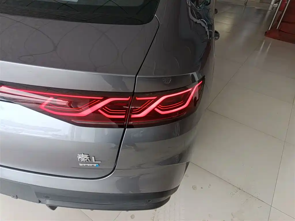 BYD Qin L 2025 — фото 8