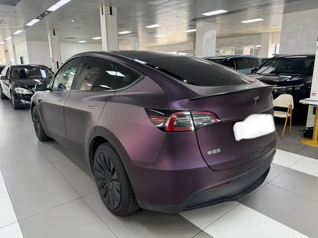 Tesla Model Y 2022 — фото 8