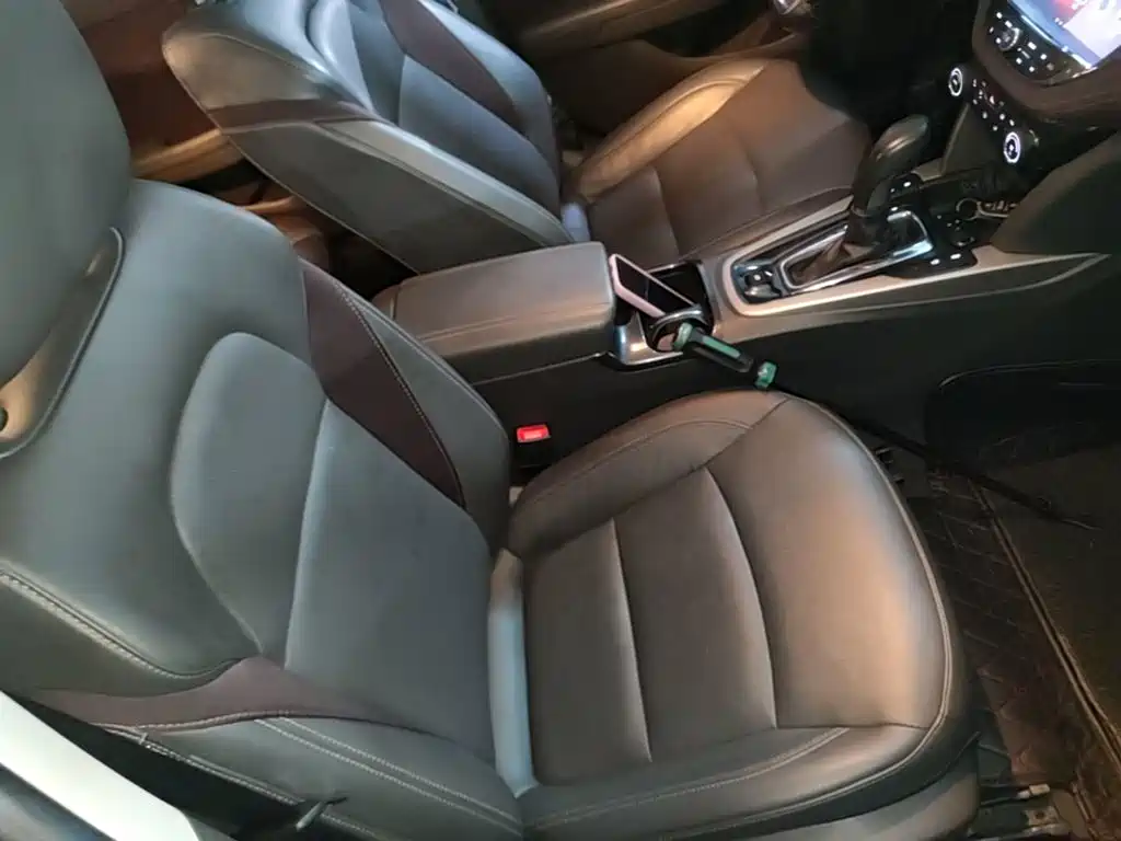 Chevrolet Malibu 2019 — фото 25