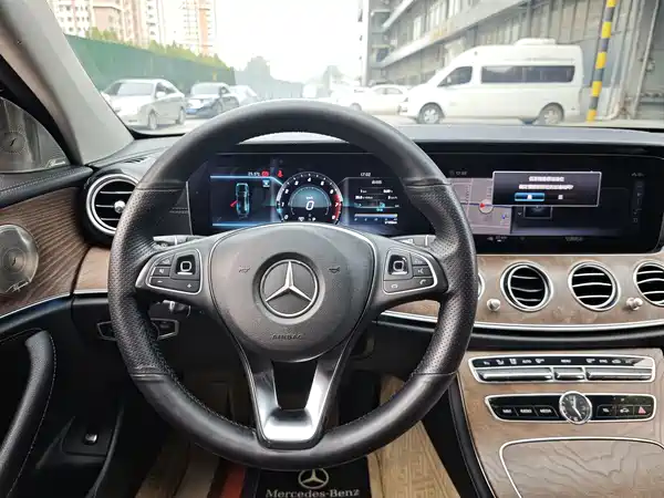 Mercedes-Benz E-Class 2018