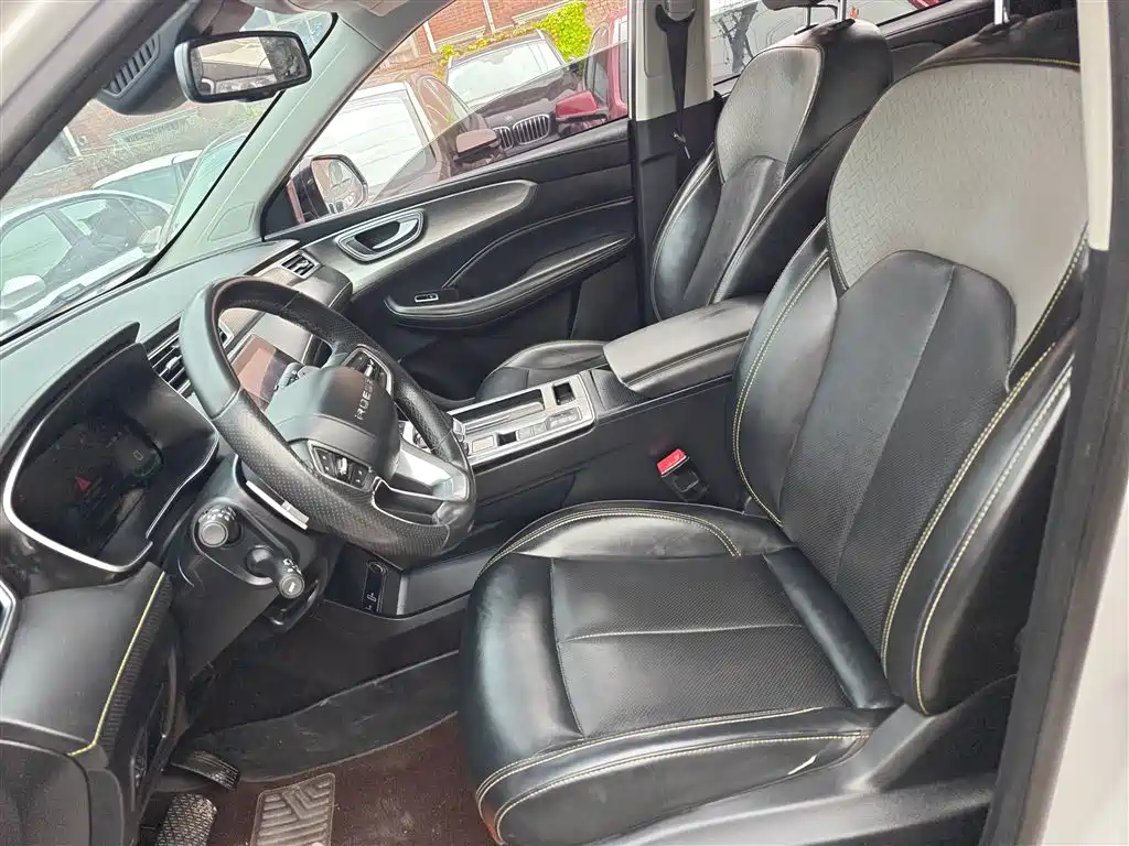Roewe RX5 New Energy 2021 — фото 15