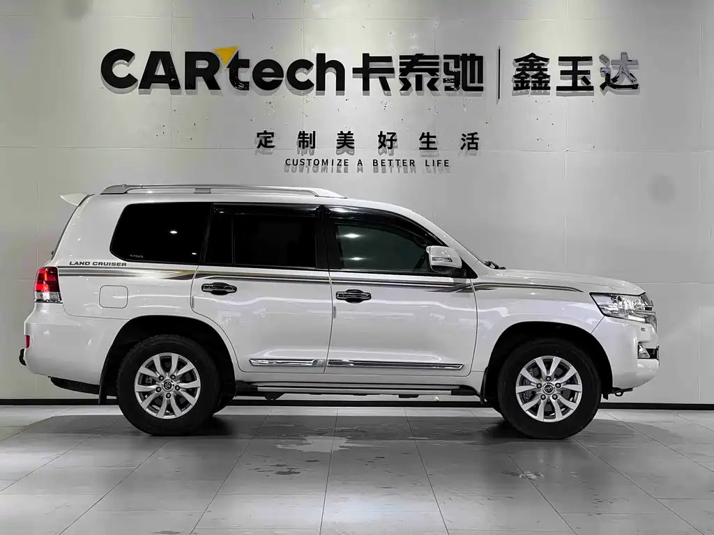 Toyota Land Cruiser 2020 — фото 5