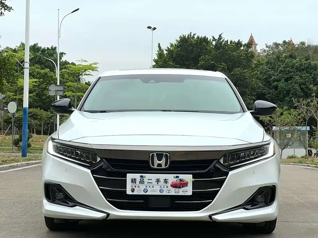 Honda Accord 2022 — фото 2
