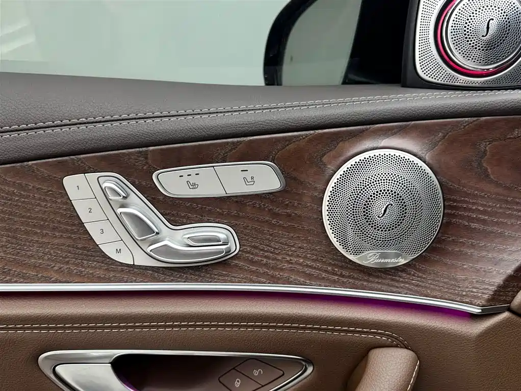 Mercedes-Benz E-Class 2023 — фото 15