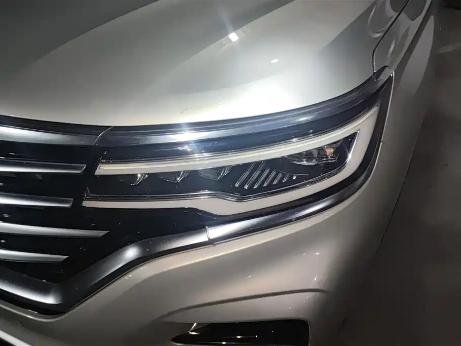 Roewe RX5 eMAX 2021 — фото 5