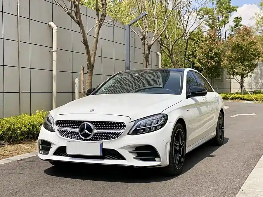 Mercedes-Benz C-Class 2020