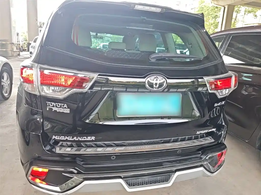 Toyota Highlander 2015 — фото 6