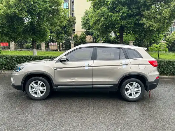 Changan CS75 2016